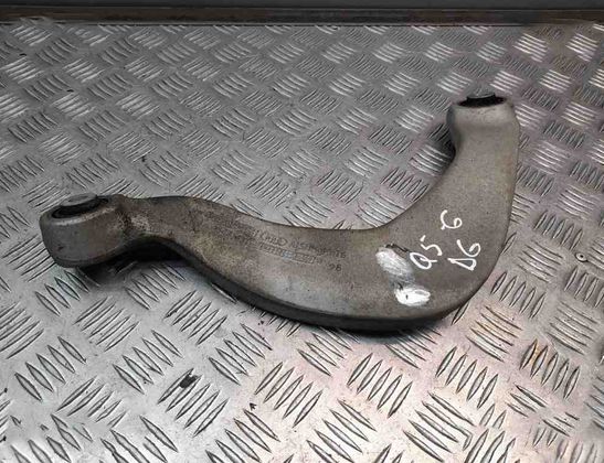 AUDI Q5 8R (2008-2017) Aizmugurējā labā svira/ričags 8K0505324H 15342286