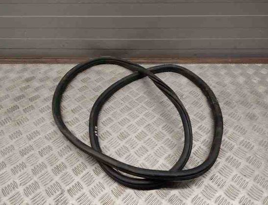 BMW X1 F48/F49 (2015-2023) Aizmugurējo labo durvju gumija 7349665 24210540