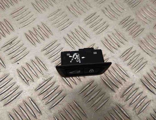 BMW X1 F48/F49 (2015-2023) Back cover Open Switches 9275121 24211196