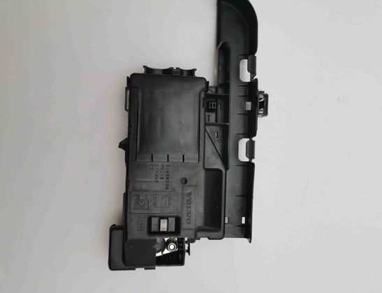 VOLVO XC90 2 generation (2014-2024) Fuse Box 31450530 10050896