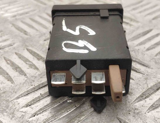 VOLKSWAGEN Passat B5 (1996-2005) Выключатель обогрева 3B0963564C 13841677