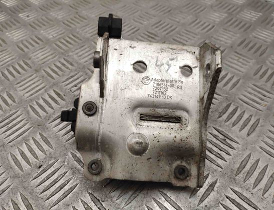 BMW 5 Series F10/F11 (2009-2017) Radiatoru kronšteini 7186514 13858934