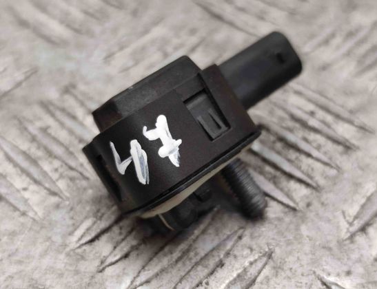 BMW 5 Series F10/F11 (2009-2017) Датчик удара передний левый 9224178,65779224178 17176621