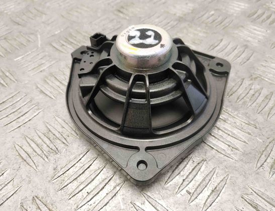 MERCEDES-BENZ GLS-Class X166 (2015-2020) Priekšējo labo durvju skaļrunis A2318200702 24877252