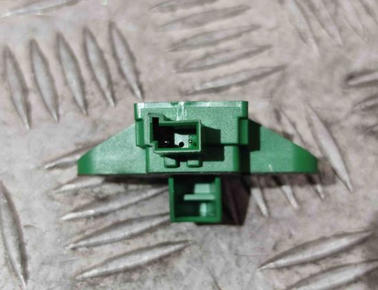 MERCEDES-BENZ C-Class W204/S204/C204 (2004-2015) ДАТЧИК УДАРА НАДУВНЫХ ПОДУШЕК A1729056100 25092826