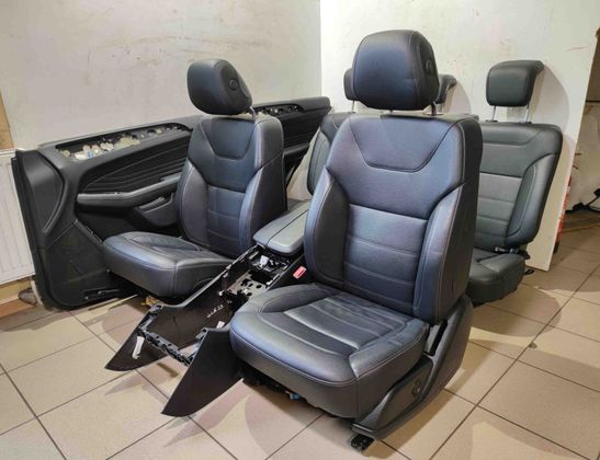 MERCEDES-BENZ GLE W166 (2015-2018) Interior Seats W/ Door Cards Kit 27021067