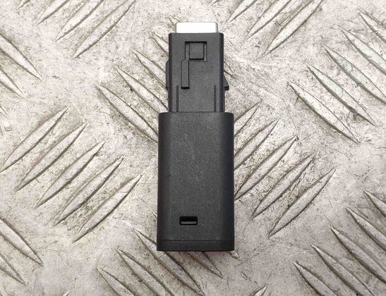 PEUGEOT 208 2 generation (2019-2023) USB 98217039DX 30313877