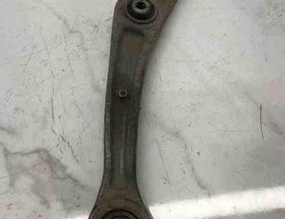 AUDI A4 B8/8K (2011-2016) Передний рычаг 8K0407152B,8K0407152C,8K0407156B 32209428