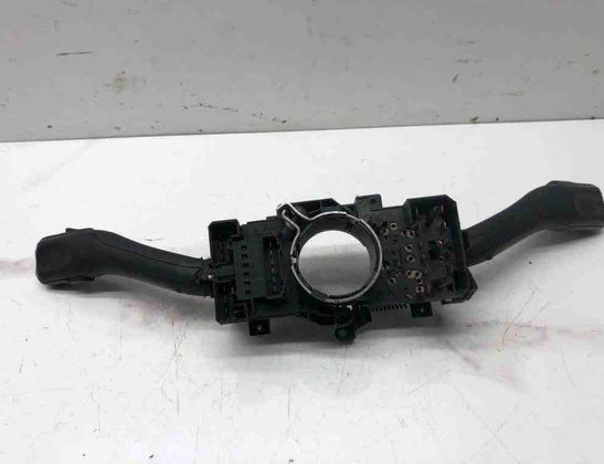 VOLKSWAGEN Passat B5 (1996-2005) Подрулевой переключатель 202852ATW,8L0953513G 32605391