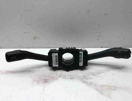 VOLKSWAGEN Passat B5 (1996-2005) Подрулевой переключатель 202852ATW,8L0953513G 32605391
