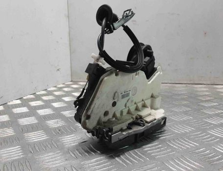 VOLKSWAGEN Golf 6 generation (2008-2015) Rear Left Door Lock 5K4839015B 28406543
