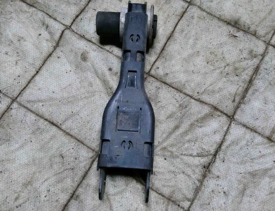 LAND ROVER Discovery Sport 1 generation (2014-2024) Rear Left Arm FK725K832A 28415535