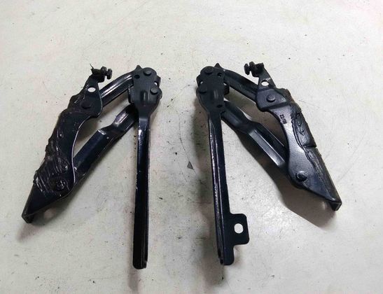 VOLKSWAGEN Golf 6 generation (2008-2015) Priekšējā kreisā pārsega eņģe 5K0823301B,5K0823302B 28437010