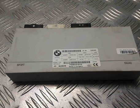BMW 3 Series F30/F31 (2011-2020) Aizmugurējā vāka / bagāžnieka vadības bloks F005V01610,61357388490 29969621