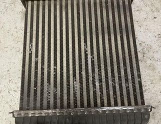 LAND ROVER Range Rover Sport 2 generation (2013-2022) Starpdzesētāja/interkūlera radiators 32795989