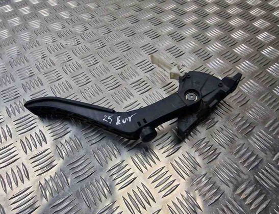 VOLKSWAGEN Touareg 1 generation (2002-2010) Throttle Pedal 7L6723507 31236102