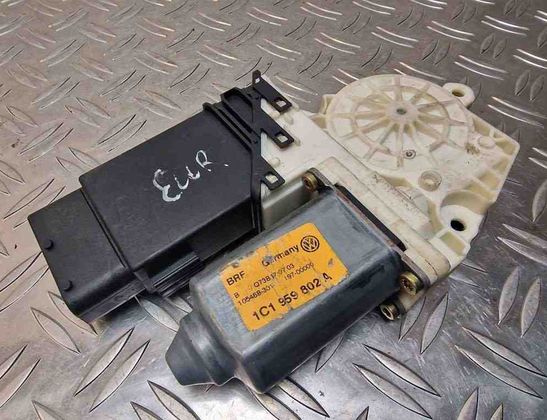 VOLKSWAGEN Golf 7 generation (2012-2024) Priekšējo kreiso durvju logu pacēlāja motorīts 1C1959802A,9776105415301 31251517