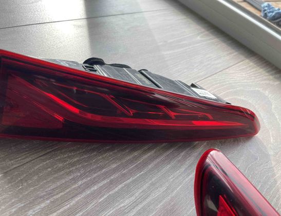 HYUNDAI Kona 1 generation (2017-2024) Комплект задних фонарей 92402J9100,92401J9100,92403J9100,92404J9100 27267682