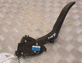 VOLKSWAGEN Touareg 1 generation (2002-2010) Throttle Pedal 7L6723507 31579941