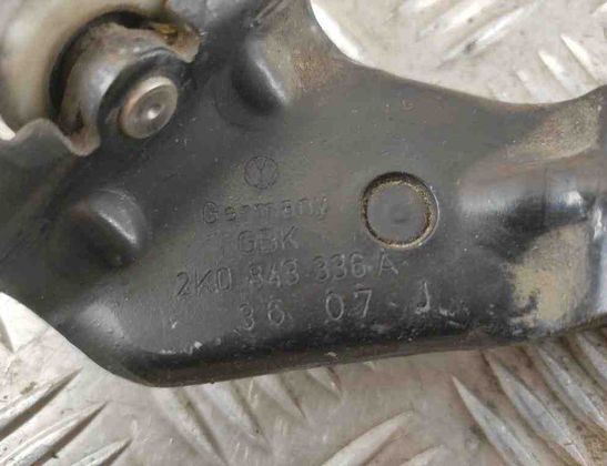 VOLKSWAGEN Caddy 3 generation (2004-2015) Sliding door hinge 2K0843336A 31585800