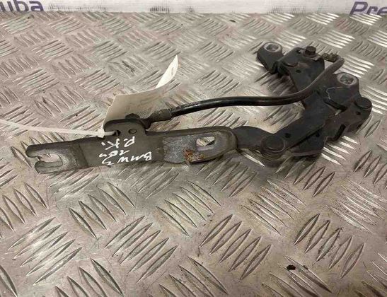 BMW 3 Series E90/E91/E92/E93 (2004-2013) Priekšējā kreisā pārsega eņģe 7115263 31588250