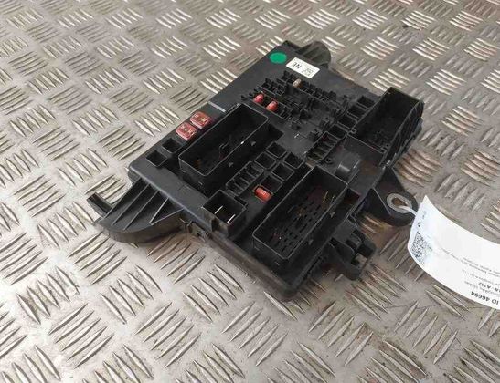 OPEL Insignia A (2008-2016) Блок предохранителей 13277321 31591598