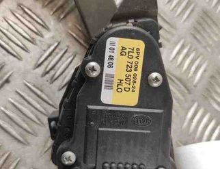 VOLKSWAGEN Touareg 1 generation (2002-2010) Akseleratora / gāzes pedālis 7L0723507D 31606923