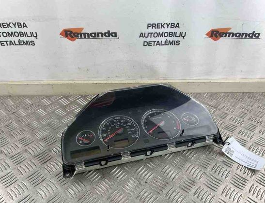 VOLVO V70 2 generation (2000-2008) Speedometer 8691648 31608250