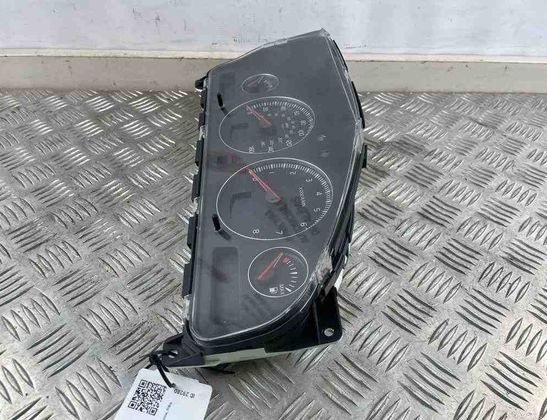 VOLVO V70 2 generation (2000-2008) Speedometer 8691648 31608250