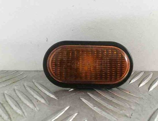 RENAULT Kangoo 1 generation (1998-2009) Повторитель переднего правого крыла 7700847333 21445316