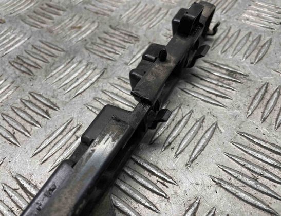 BMW 4 Series F32/F33/F36 (2013-2020) Front Right Side Sideskirt Holder 7294888 22939481