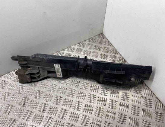 BMW X5 E70 (2006-2013) Radiatoru kronšteini 7586775,17007586775 23172828