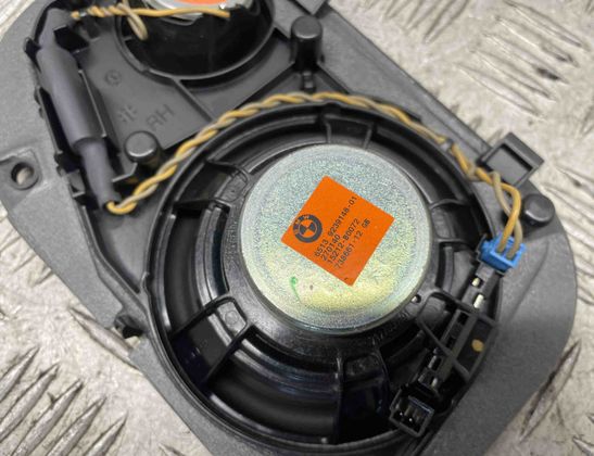 BMW 5 Series F10/F11 (2009-2017) ГРОМКОГОВОРИТЕЛЬ (ГРОМКОГОВОРИТЕЛИ) В ЗАДНЕМ ПОДОКОННИКЕ 9239148,65139239148 23825183