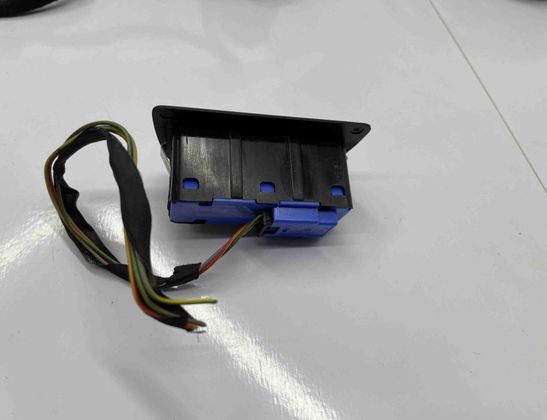 BMW 7 Series F01/F02 (2008-2015) Autmatic Bootlid Opening Kit 7394649,9275119,7191213,4817123,7185714,7185713 24707888