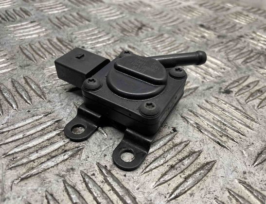 BMW 3 Series E90/E91/E92/E93 (2004-2013) DPF Pressure Sensor 7808013 27848737