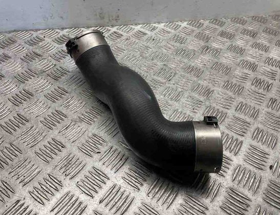 BMW 7 Series F01/F02 (2008-2015) Intercooler Hose Pipe 8516509 30992350