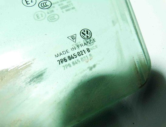 VOLKSWAGEN Touareg 2 generation (2010-2018) Front Left Door Glass 7P6845021B 28431424