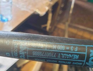 RENAULT 12 1 generation (1969-1980) Амортизатор капота передний правый 7700779995 24510459