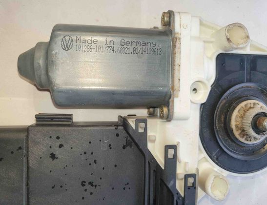 SEAT Leon 1 generation (1999-2005) Front Left Door Window Regulator Motor 101386-101 24697709
