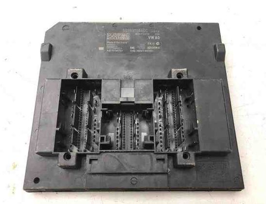 VOLKSWAGEN Golf 7 generation (2012-2024) Блок управления центральным замком 5Q0937084DC 22572474