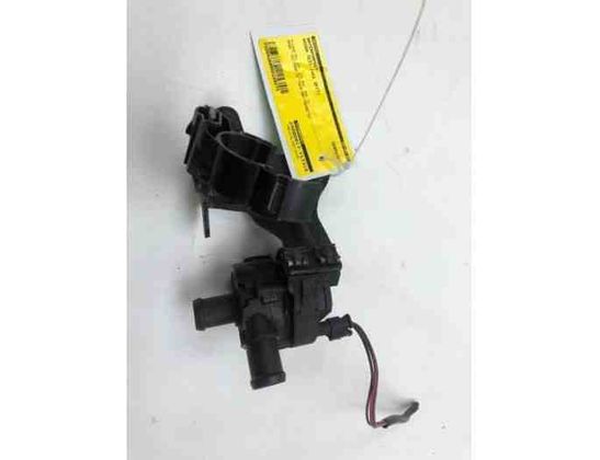 SKODA Yeti 1 generation (2009-2018) Водяной насос 5G0965567 24683873