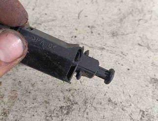 VOLKSWAGEN Golf 4 generation (1997-2006) Brake Pedal Sensor 927189D 31512332