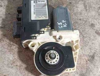 CITROËN C5 1 generation (2001-2008) Priekšējo kreiso durvju logu pacēlāja motorīts 104994105 31512847