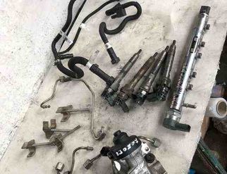 BMW 1 Series F20/F21 (2011-2020) Fuel Injector Kit 13517810697,780060103,7810696,7810702,13518518713,13514740613 32122427
