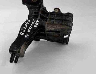 OPEL Zafira C (2012-2016) Держатель насоса ABS 13347074 32140332