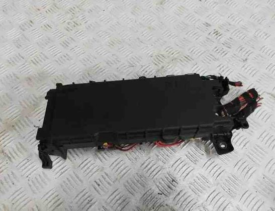 MERCEDES-BENZ B-Class W246 (2011-2020) Fuse box A2465400140 27898186