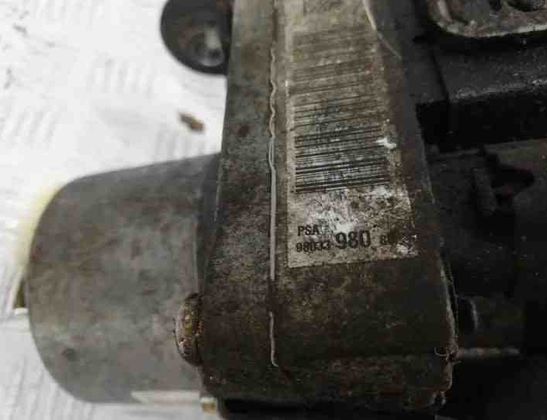PEUGEOT 5008 1 generation (2009-2016) Stūres pastiprinātāja sūknis 9803398080 27900683