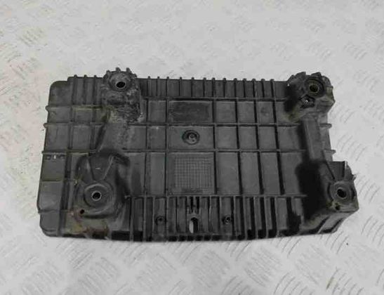 MERCEDES-BENZ E-Class W213/S213/C238/A238 (2016-2024) Поддон аккумулятора A2136200018 27901623