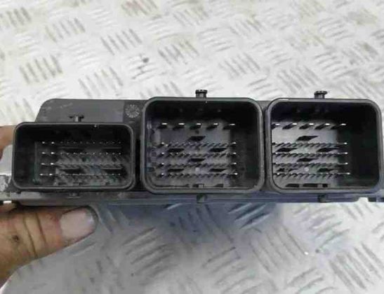 CITROËN C5 1 generation (2001-2008) Блок управления двигателем 9804127280 27902101