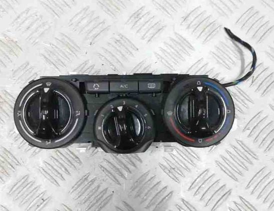 PEUGEOT 208 Peugeot 208 (2012-2015) Siltummainis salona apkurei 96722483ZD 27902642
